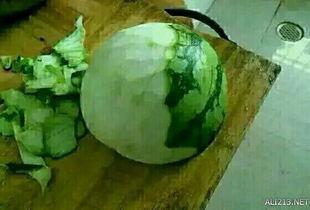 不削皮怎么吃瓜,不削皮，尽享夏日清新美味