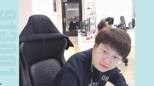 兔子吃瓜主播,揭秘网络主播的趣味生活