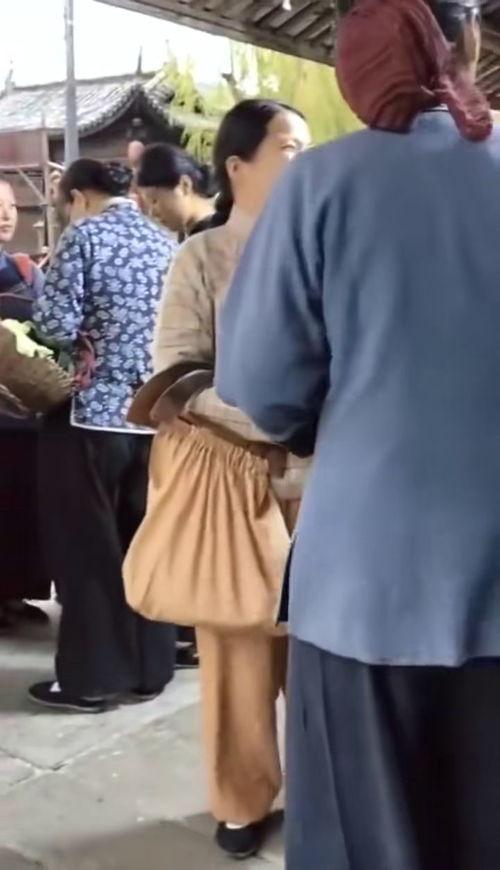 吃瓜群演都是明星,吃瓜群演背后的明星身影